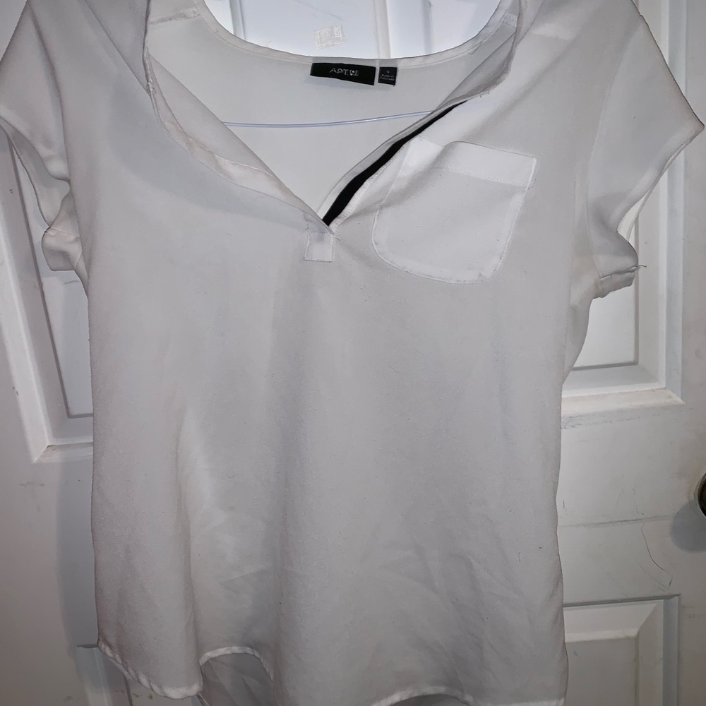 White shirt sleeve top